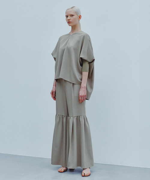 スタイリング 全身もしくは全身に近い画像