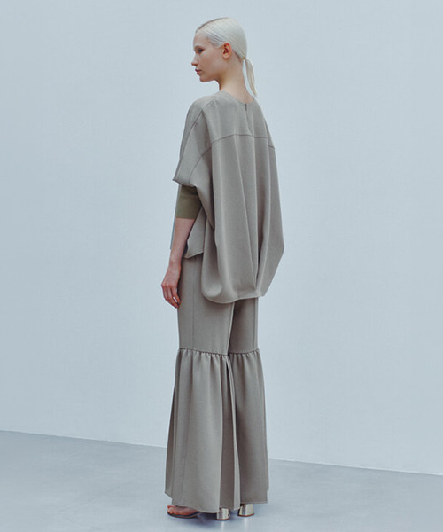 スタイリング 全身もしくは全身に近い画像