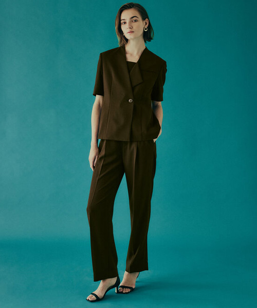 スタイリング 全身もしくは全身に近い画像