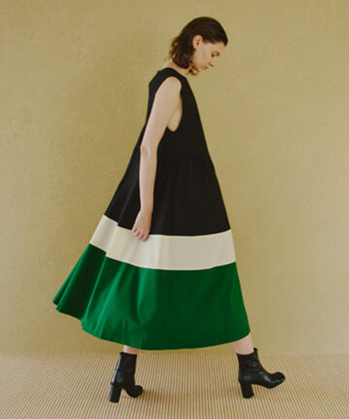 スタイリング 全身もしくは全身に近い画像