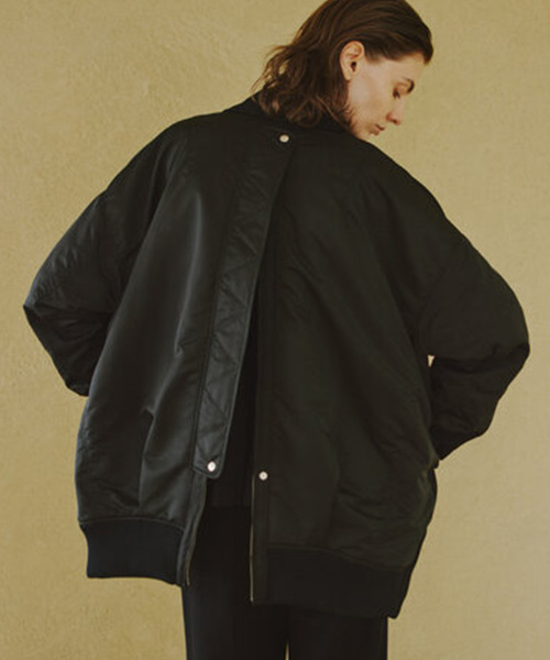 スタイリング 全身もしくは全身に近い画像