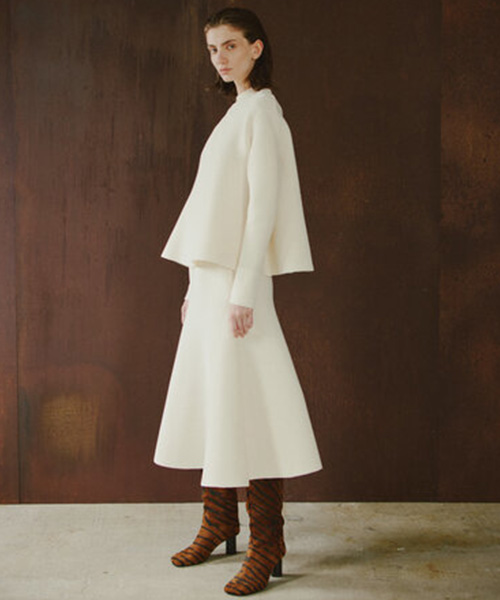 スタイリング 全身もしくは全身に近い画像