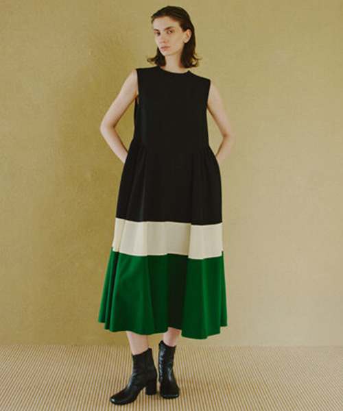 スタイリング 全身もしくは全身に近い画像