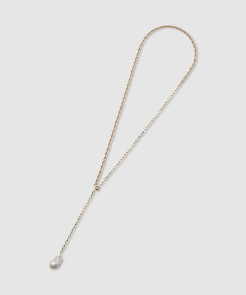 スタイリング 全身もしくは全身に近い画像