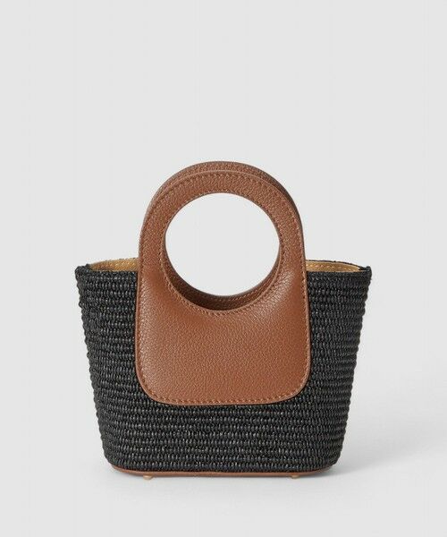 スタイリング 全身もしくは全身に近い画像