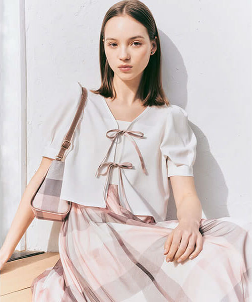 4/10(金)発売開始！ 【雑誌sweetコラボレーション】前後2WAYで着用できるブラウスとキャミソールドレスのセットが登場！