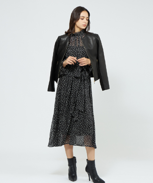 【新品】EPOCA キュプラストレッチ スタンドカラーニットプルオーバー セール】 キュプラストレッチ スタンドカラーニットプルオーバー