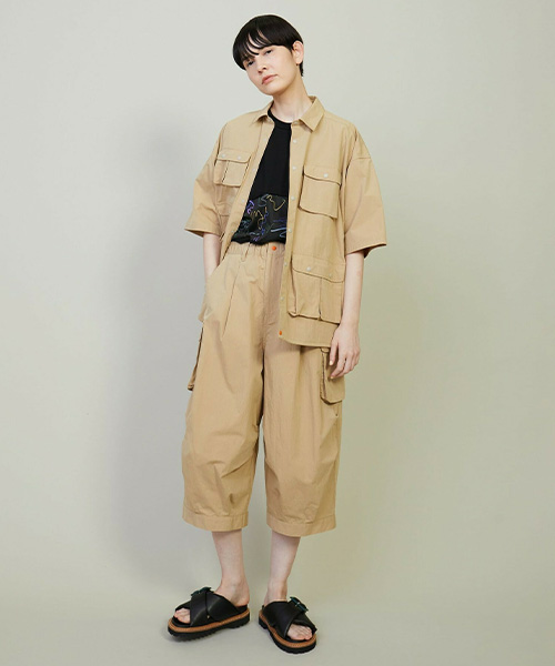 スタイリングの寄りもしくは商品画像