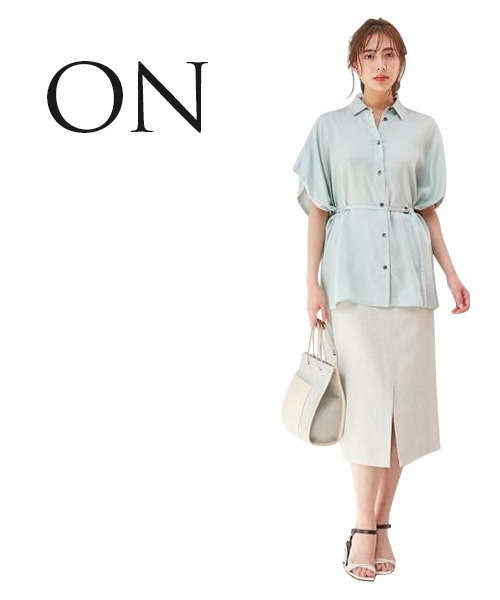 とろみブラウスのONコーデ