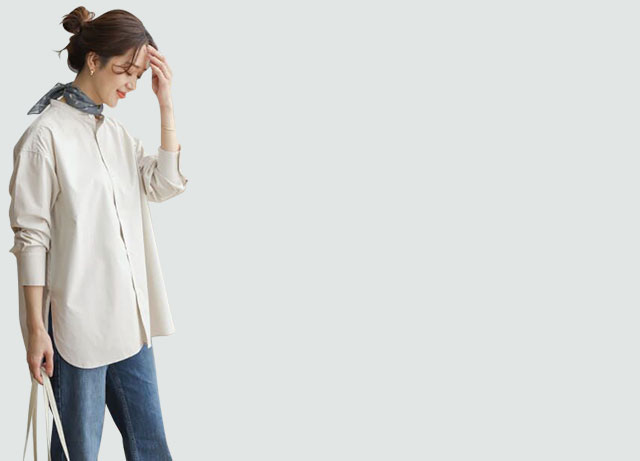 「バンドカラーシャツ」一枚でも、重ねても素敵