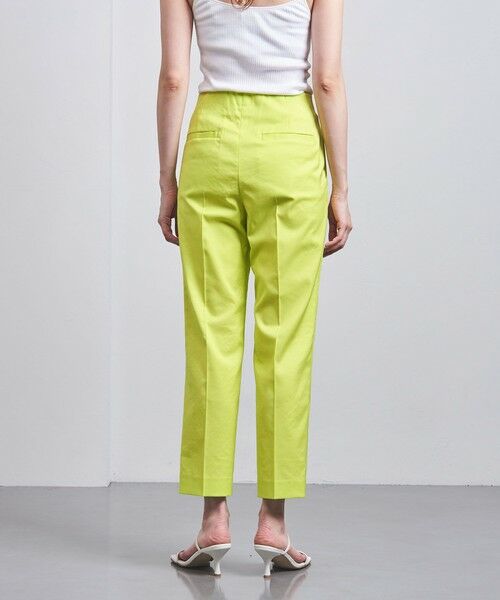 UNITED ARROWSのスリムパンツ