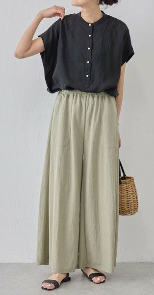 BEARDSLEYのバギーパンツ