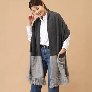 ストール・マフラー
            