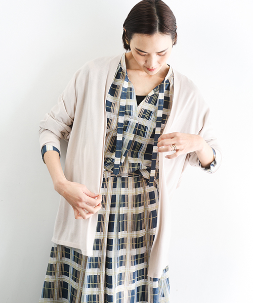 【MICHEL KLEIN】季節の変わりめに頼りになる軽羽織