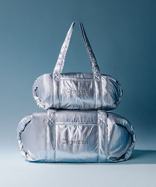 レペットのバッグコレクションは、感性溢れる独創的デザインから機能的なものまでバリエーション豊富。