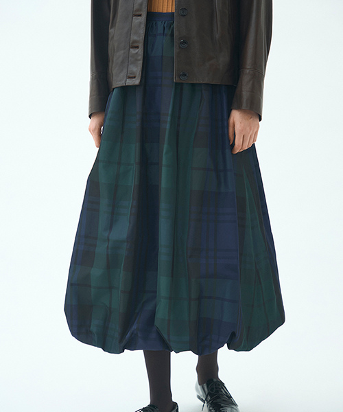 スタイリング 全身もしくは全身に近い画像