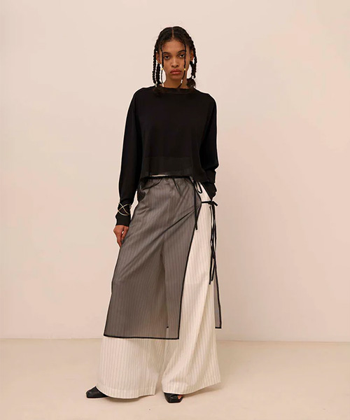 スタイリングの寄りもしくは商品画像